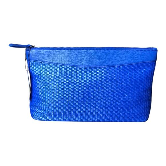 Vera Bradley Outlet Essential Pouch in Straw Beaucoup Blue Faux Leather Trim NWT - Picture 4 of 16